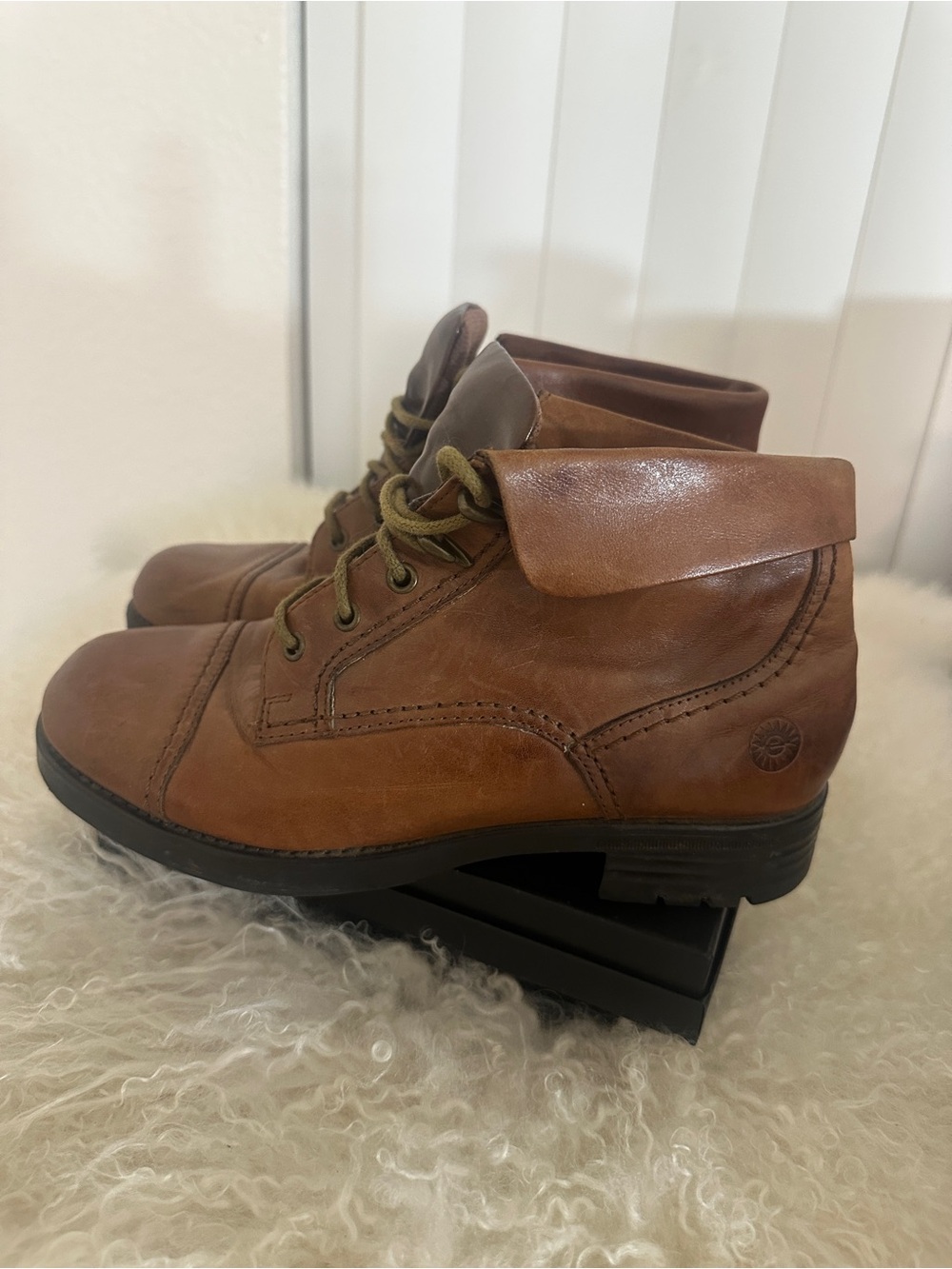 Vintage Earth Spirit Boots Womens 7 Wide Maverick Ankle Bootie Leather Lace Up